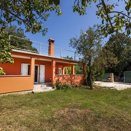 Holiday House With A Parking Space - 16147 Hébergement de vacances Medulin